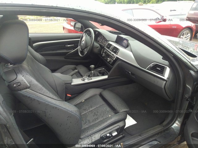 Photo 4 VIN: WBA4W9C06LFJ77036 - BMW 4 