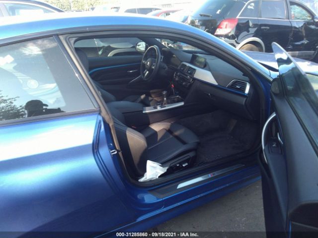 Photo 4 VIN: WBA4W9C0XLAG90080 - BMW 4 