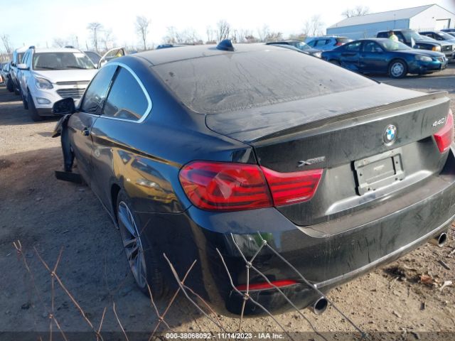 Photo 2 VIN: WBA4W9C51JAB95050 - BMW 440I 