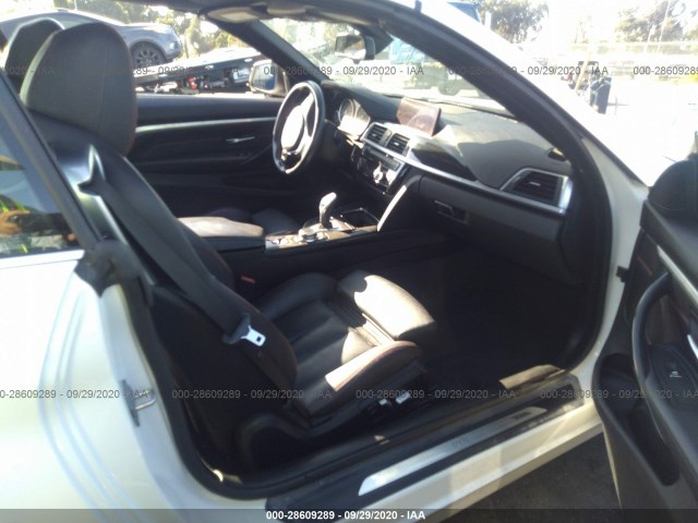 Photo 4 VIN: WBA4Z1C55JEC70091 - BMW 4 