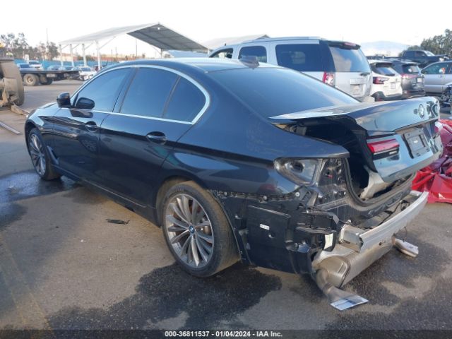 Photo 2 VIN: WBA53BH01NWX58556 - BMW 530I 