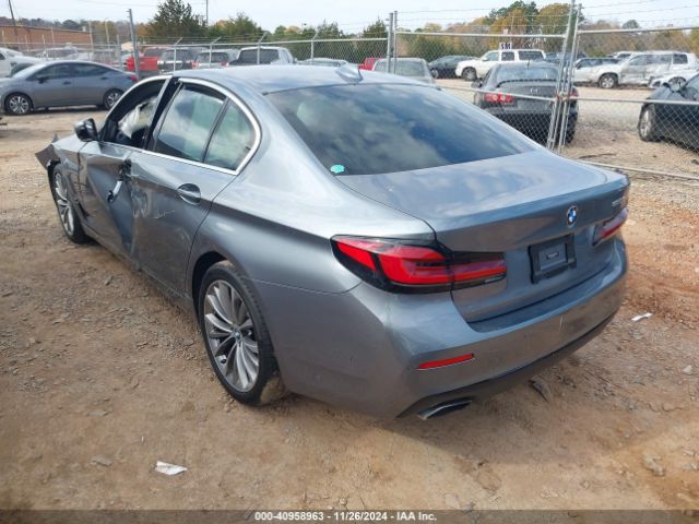 Photo 2 VIN: WBA53BH05MCF25122 - BMW 530I 