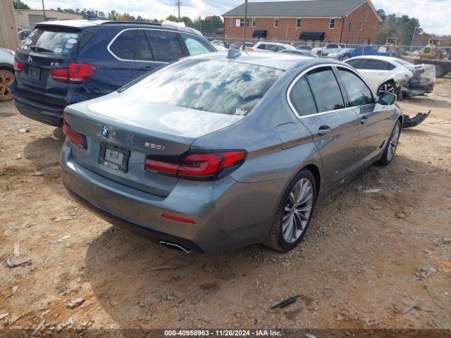 Photo 3 VIN: WBA53BH05MCF25122 - BMW 530I 