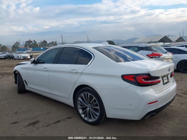 Photo 2 VIN: WBA53BH06MCF82171 - BMW 530I 