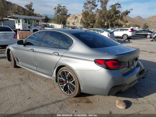 Photo 2 VIN: WBA53BJ07PWY02640 - BMW 540I 