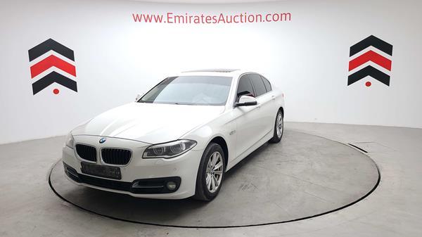 Photo 8 VIN: WBA5A3103FD749358 - BMW 520 