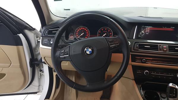 Photo 12 VIN: WBA5A3106FD744929 - BMW 520 I 