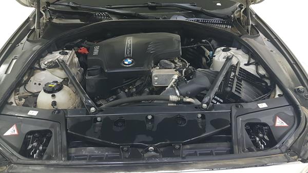 Photo 27 VIN: WBA5A3106FD744929 - BMW 520 I 