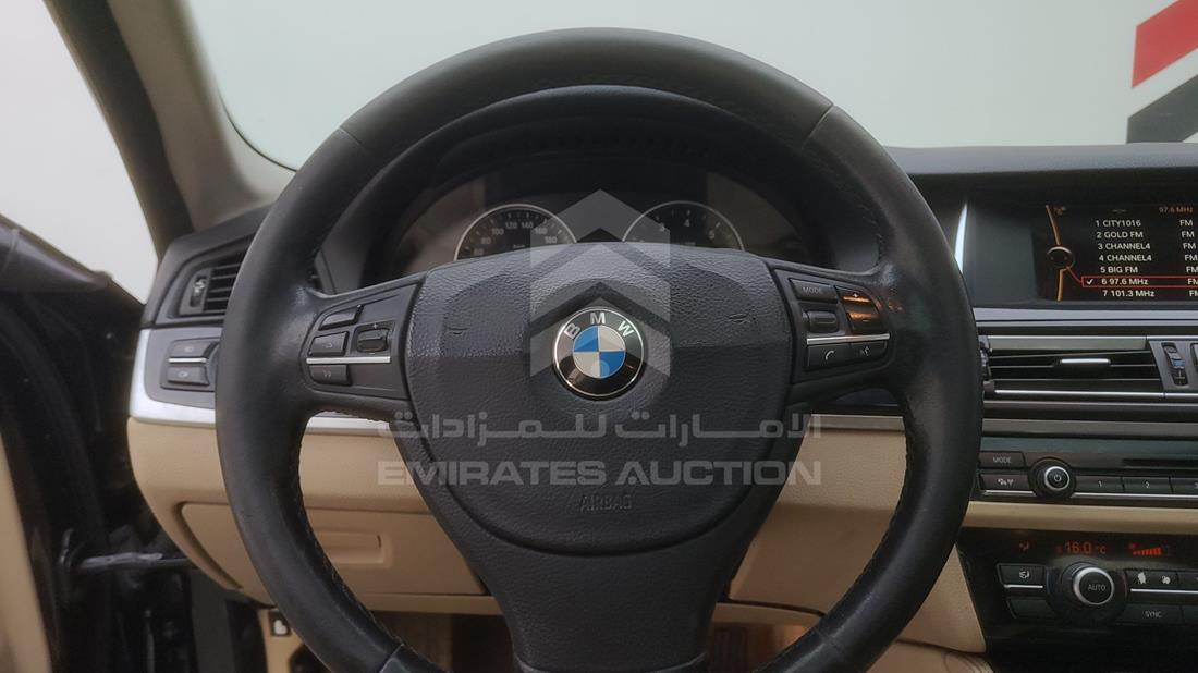 Photo 13 VIN: WBA5A3107ED739186 - BMW 520 