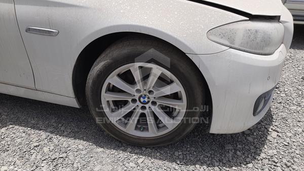 Photo 28 VIN: WBA5A3107GG302368 - BMW 520 I 