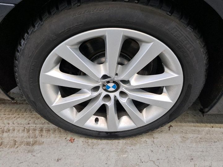 Photo 15 VIN: WBA5A310X0G309885 - BMW 520 