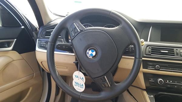 Photo 11 VIN: WBA5A310XFD742374 - BMW 520 