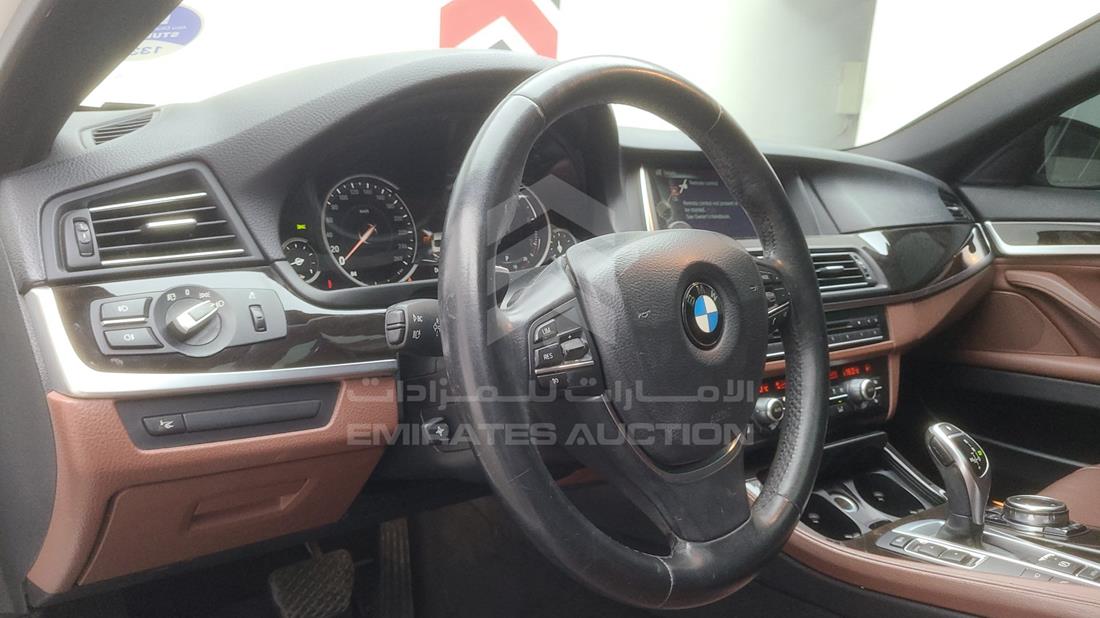 Photo 19 VIN: WBA5A5109FD796227 - BMW 528 