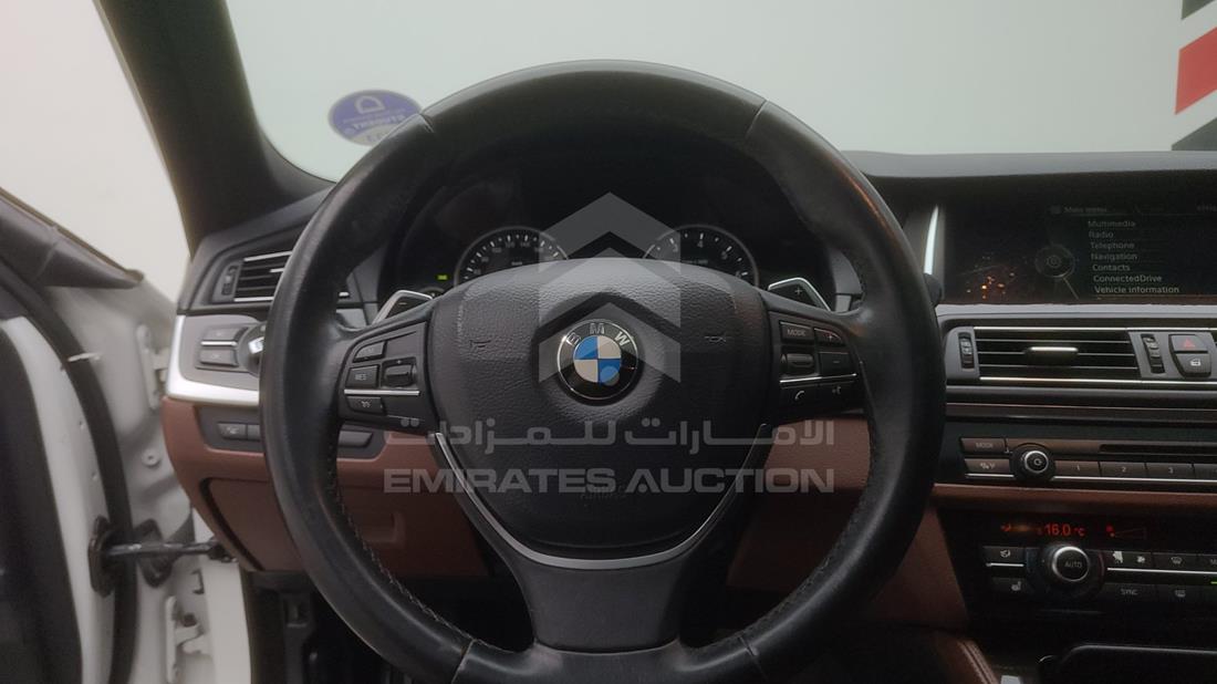 Photo 21 VIN: WBA5A5109FD796227 - BMW 528 