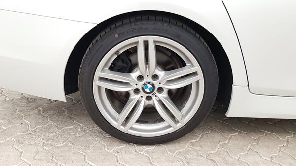 Photo 39 VIN: WBA5A510XGG177037 - BMW 528 I 