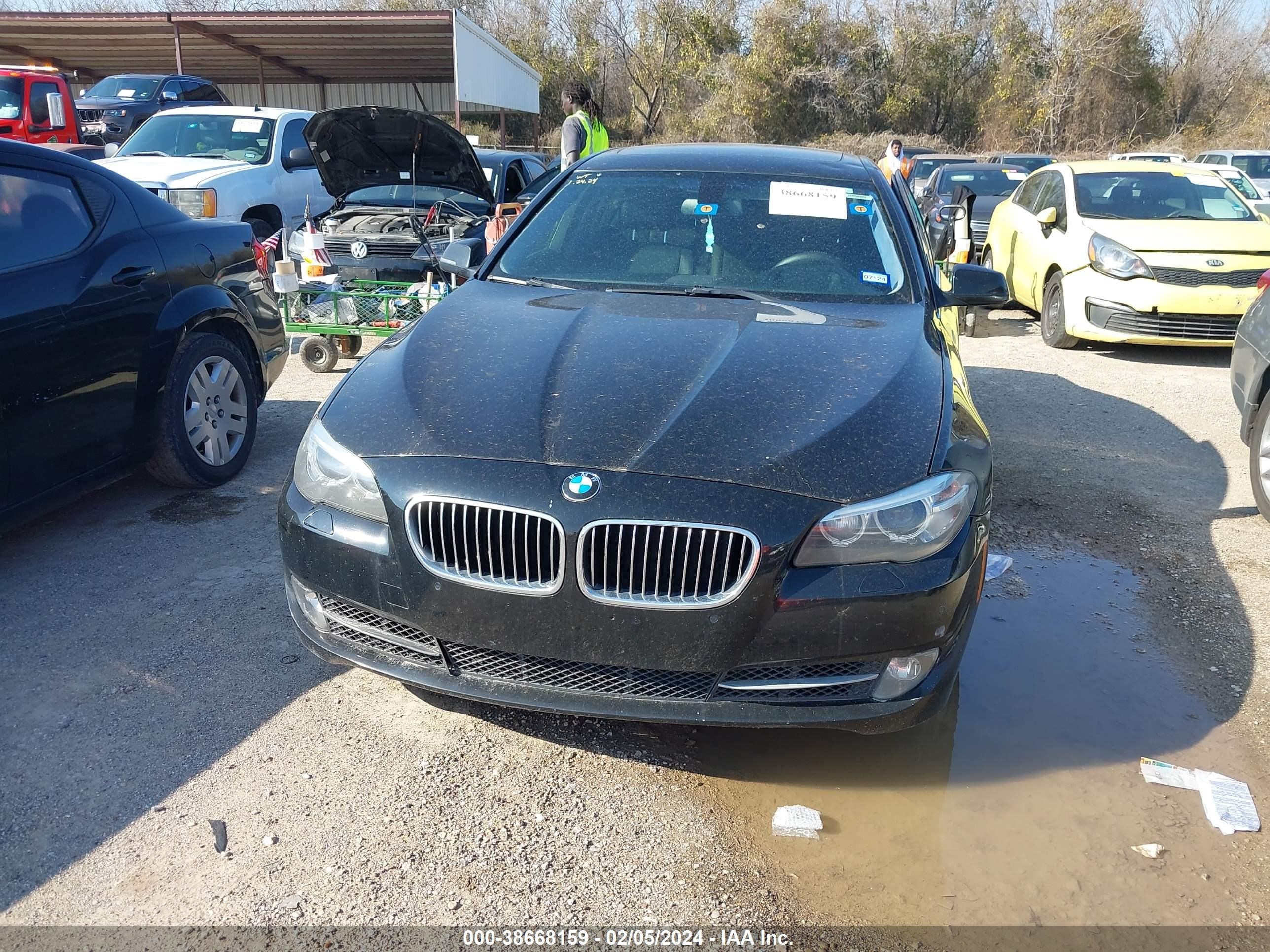 Photo 1 VIN: WBA5A5C50ED501300 - BMW 5ER 