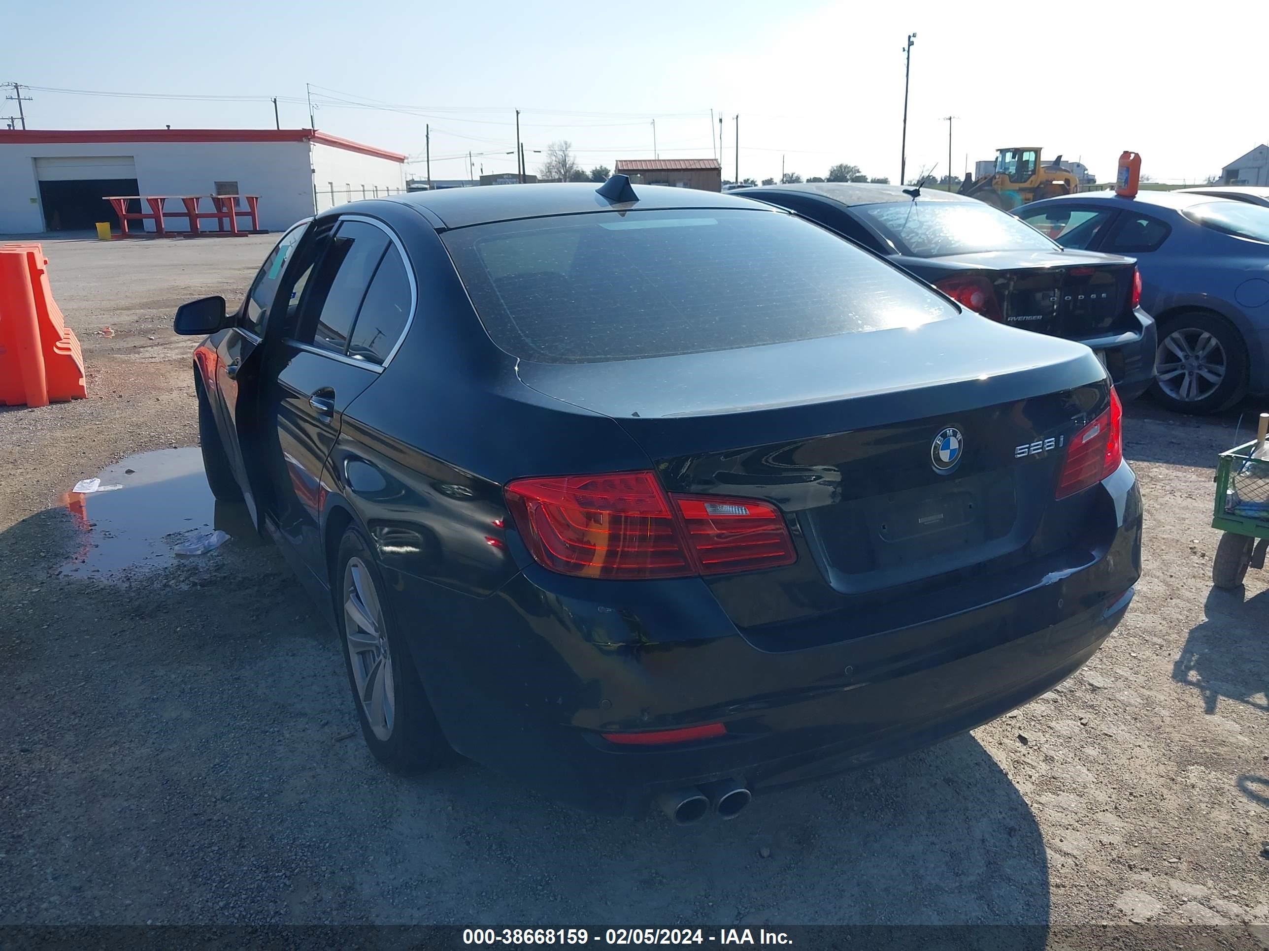 Photo 2 VIN: WBA5A5C50ED501300 - BMW 5ER 