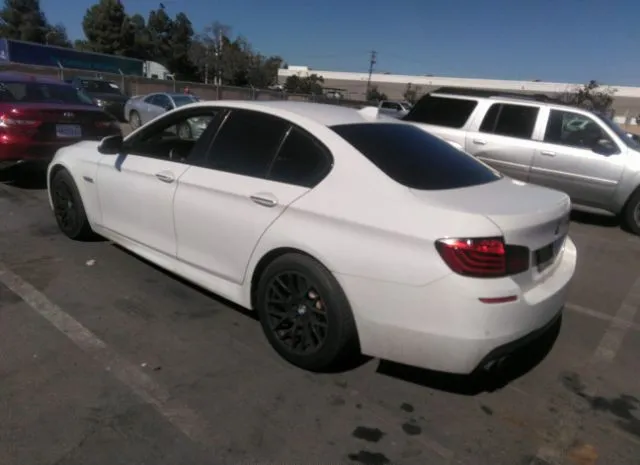 Photo 2 VIN: WBA5A5C50FD518812 - BMW 5 SERIES 