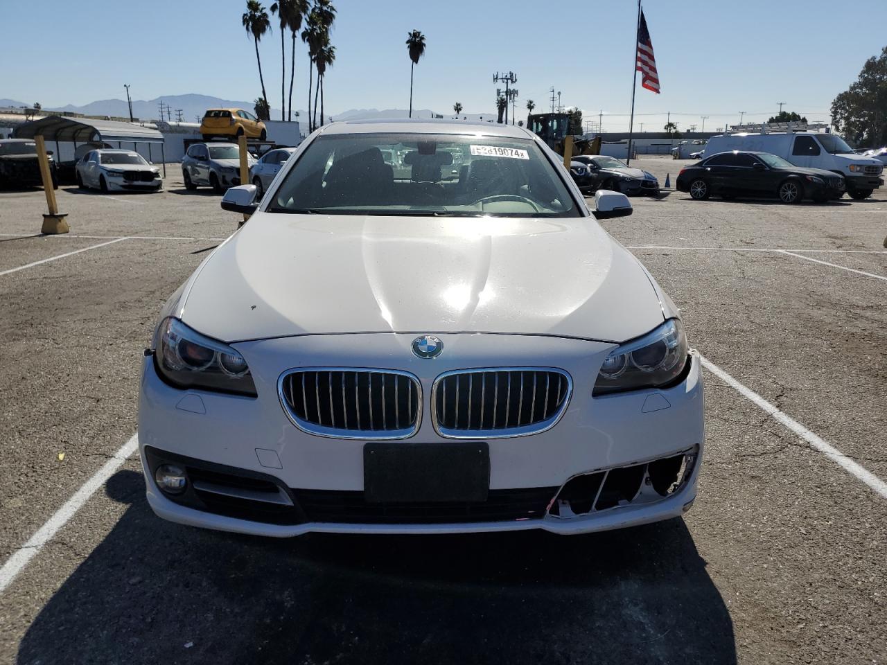 Photo 4 VIN: WBA5A5C50FD525209 - BMW 5ER 