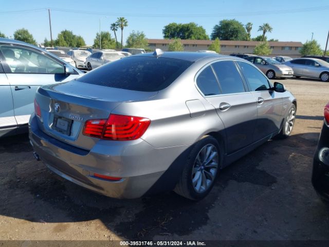 Photo 3 VIN: WBA5A5C50GG353716 - BMW 528I 