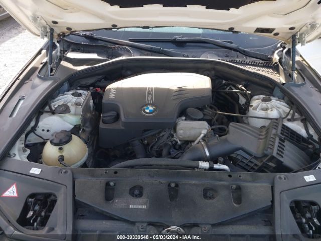 Photo 9 VIN: WBA5A5C51ED502634 - BMW 528I 