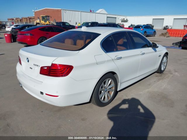 Photo 3 VIN: WBA5A5C51FD513408 - BMW 528I 