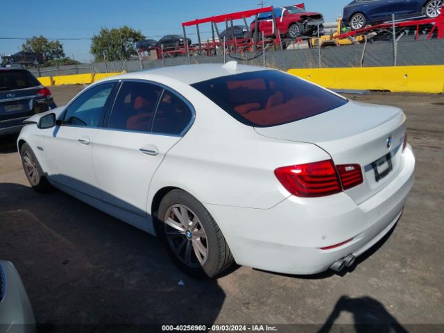 Photo 2 VIN: WBA5A5C51FD524067 - BMW 528I 