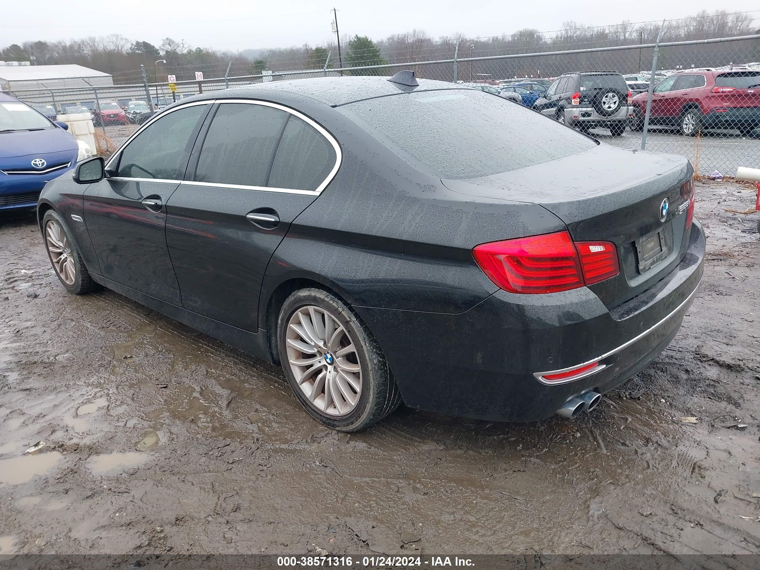 Photo 2 VIN: WBA5A5C52ED500973 - BMW 5ER 