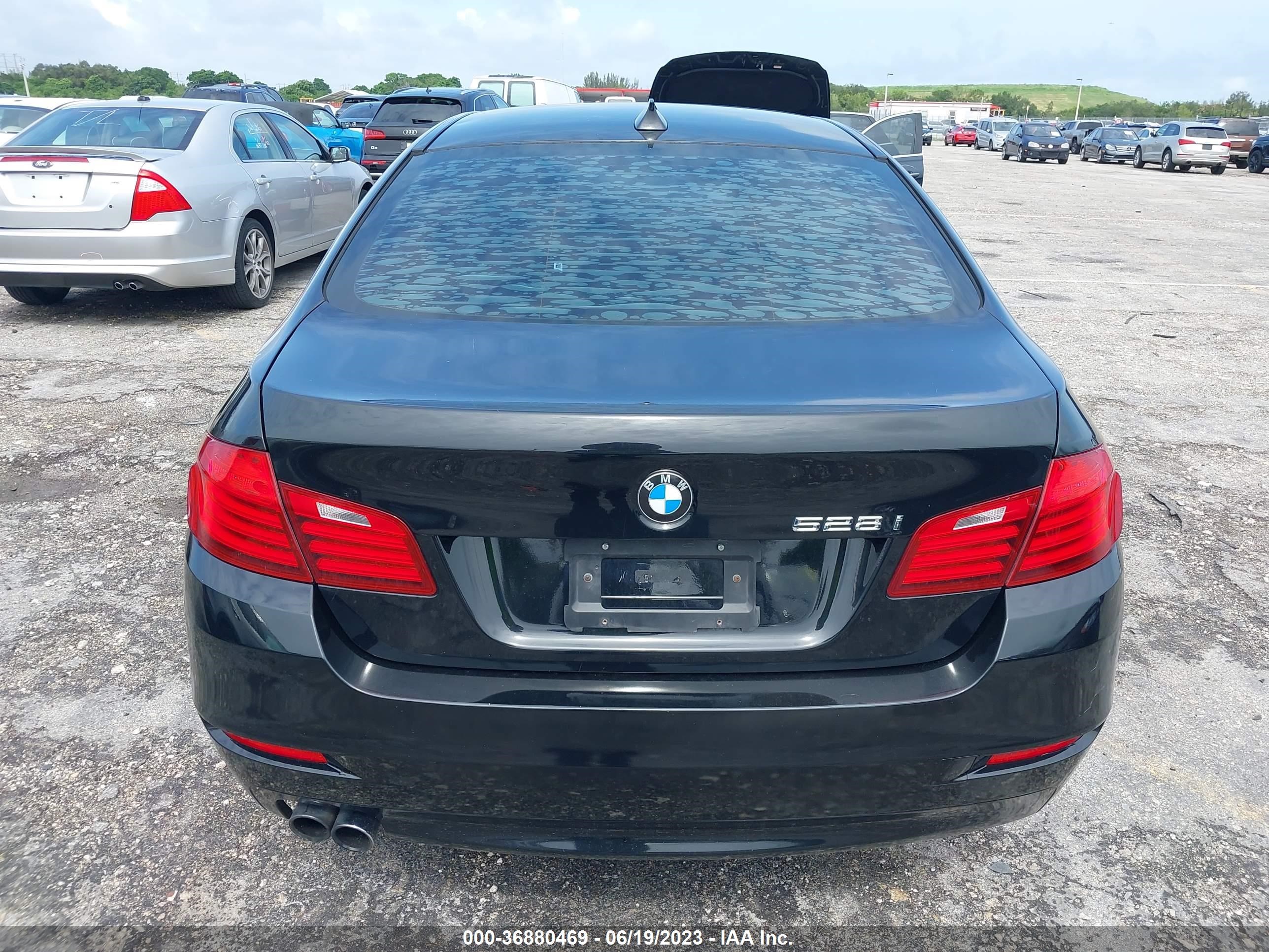 Photo 15 VIN: WBA5A5C52FD514325 - BMW 5ER 