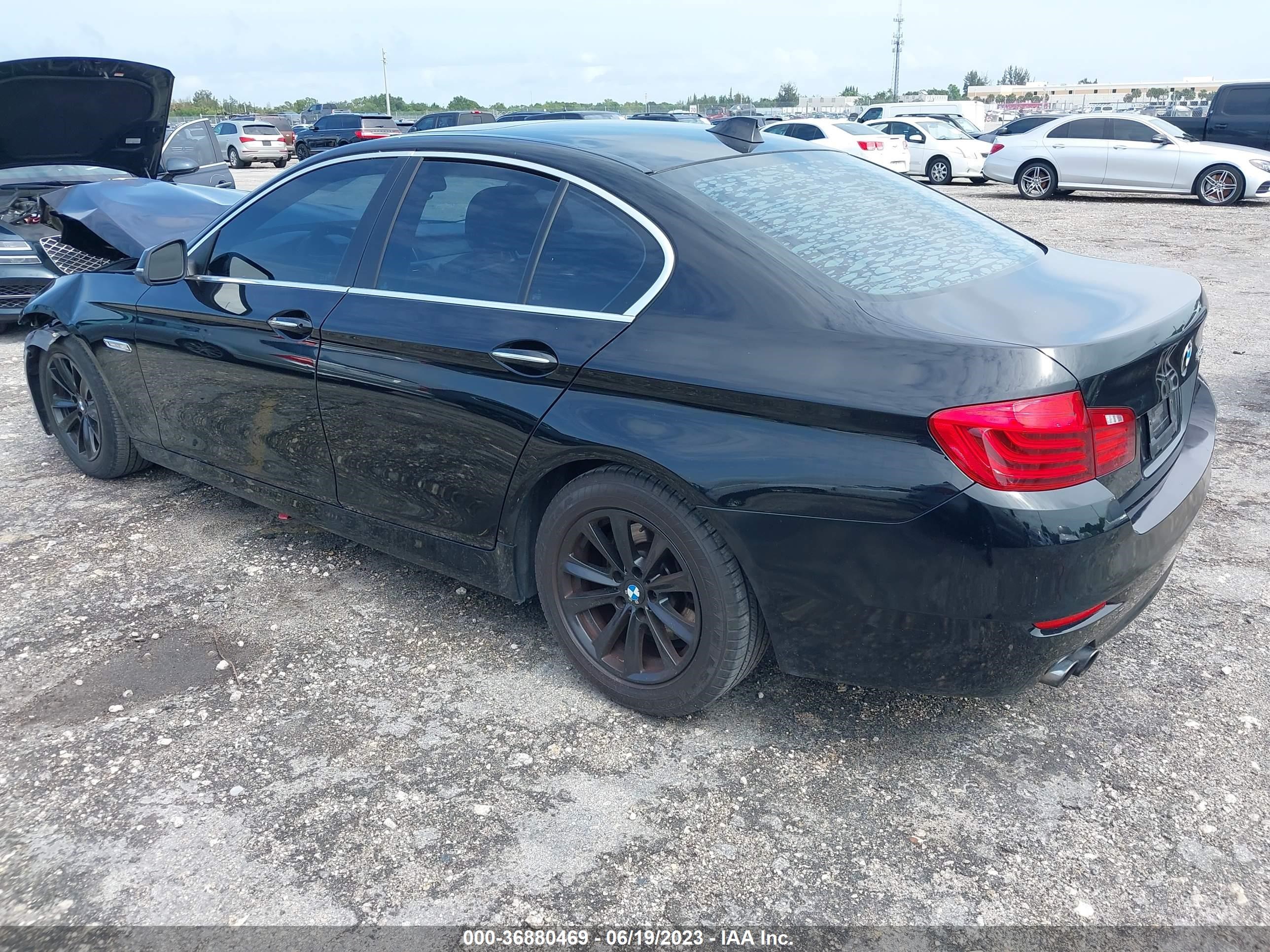 Photo 2 VIN: WBA5A5C52FD514325 - BMW 5ER 