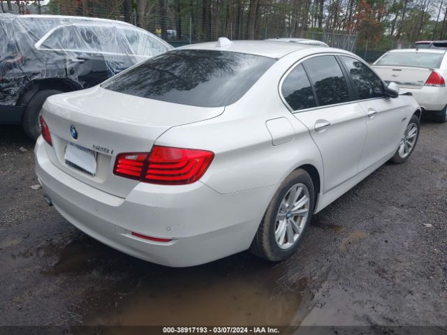 Photo 3 VIN: WBA5A5C52FD515605 - BMW 528I 