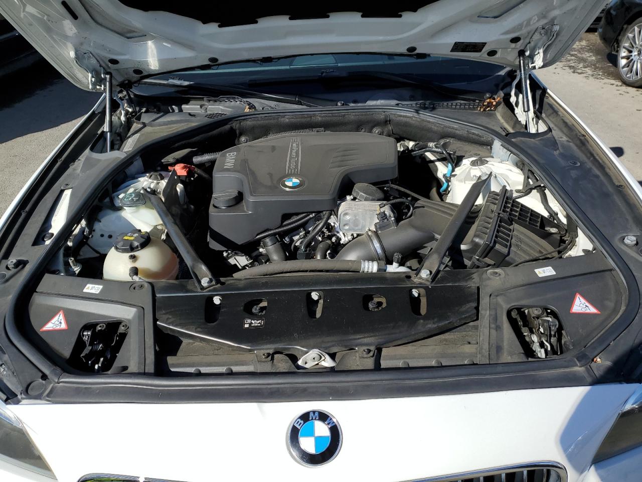 Photo 10 VIN: WBA5A5C52GG350400 - BMW 5ER 