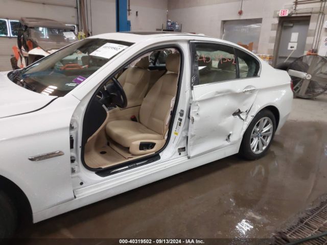 Photo 5 VIN: WBA5A5C53FD513300 - BMW 528I 