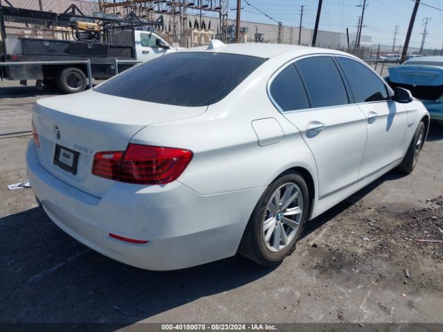 Photo 3 VIN: WBA5A5C53FD521140 - BMW 528I 