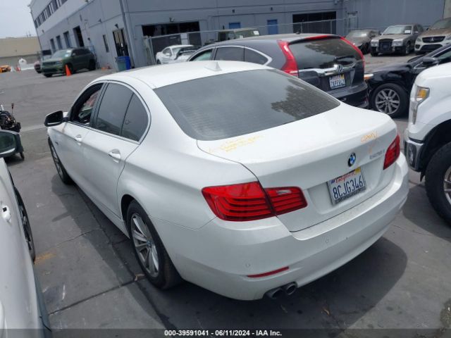 Photo 2 VIN: WBA5A5C54FD515315 - BMW 528I 