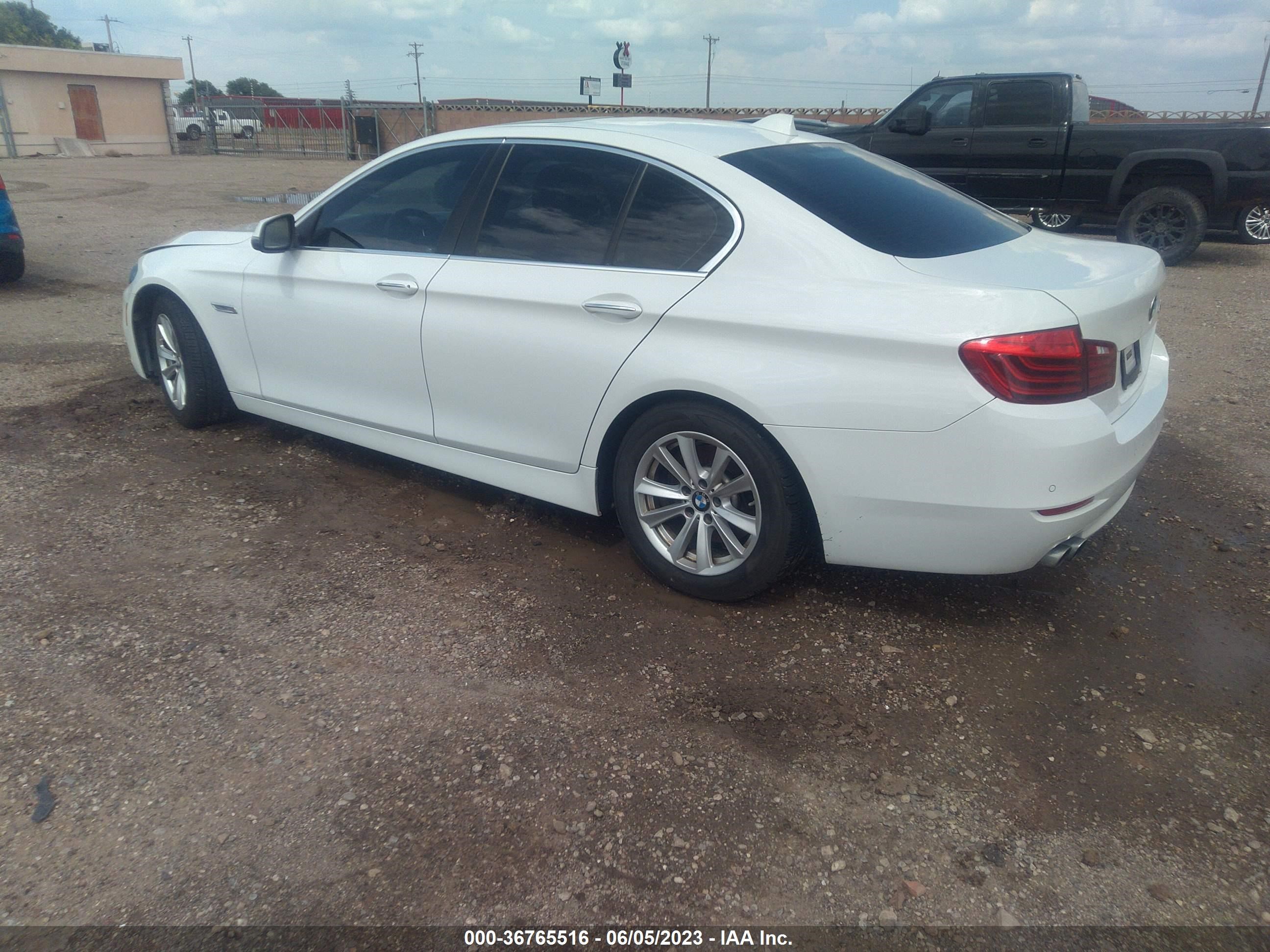 Photo 2 VIN: WBA5A5C54FD517274 - BMW 5ER 