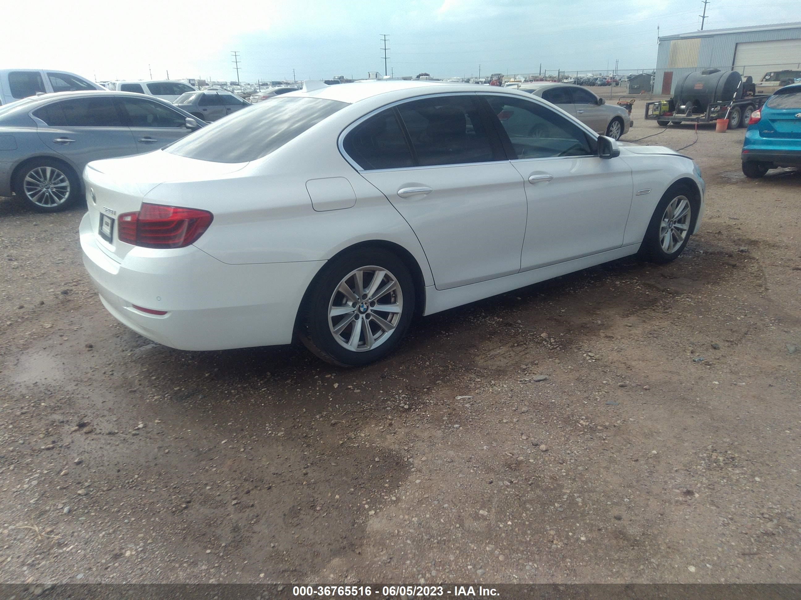 Photo 3 VIN: WBA5A5C54FD517274 - BMW 5ER 