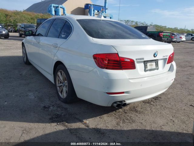 Photo 2 VIN: WBA5A5C54FD518358 - BMW 528I 