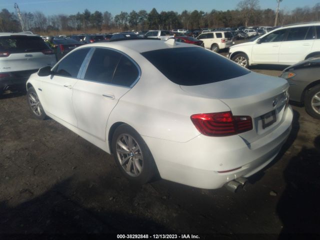 Photo 2 VIN: WBA5A5C54GD527207 - BMW 528I 