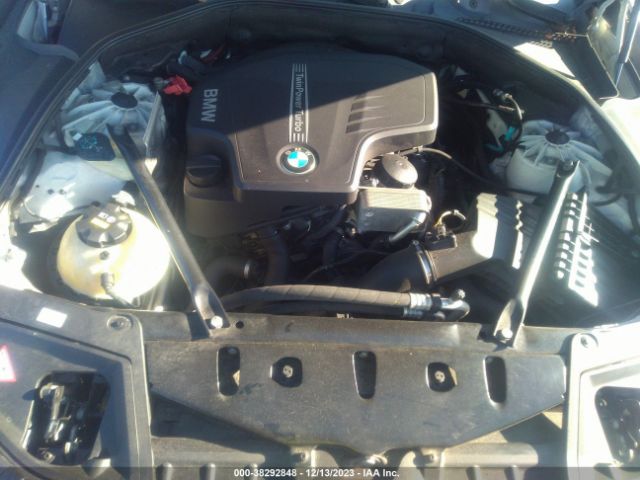 Photo 9 VIN: WBA5A5C54GD527207 - BMW 528I 