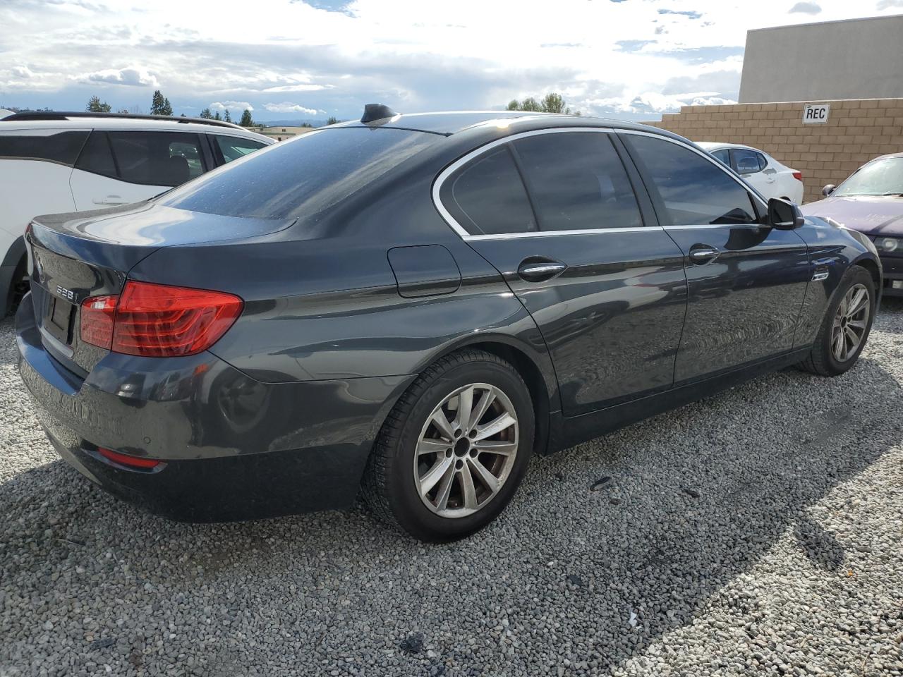 Photo 2 VIN: WBA5A5C55ED503592 - BMW 5ER 