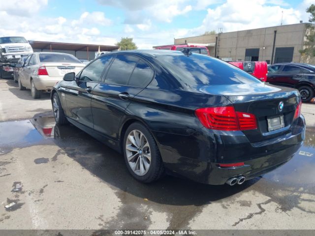 Photo 2 VIN: WBA5A5C55FD515257 - BMW 528I 