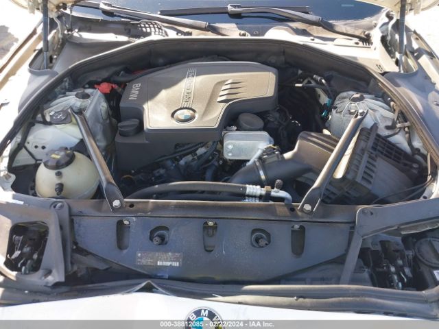 Photo 9 VIN: WBA5A5C56FD515767 - BMW 528I 