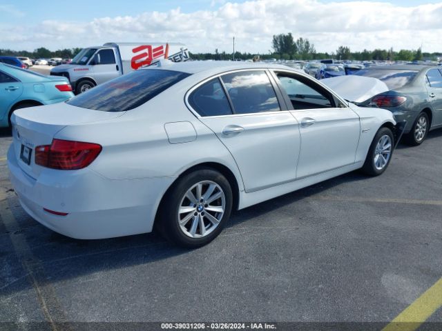 Photo 3 VIN: WBA5A5C56FD518300 - BMW 528I 