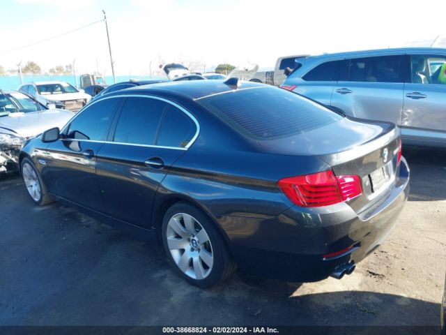 Photo 2 VIN: WBA5A5C56FD523500 - BMW 528I 