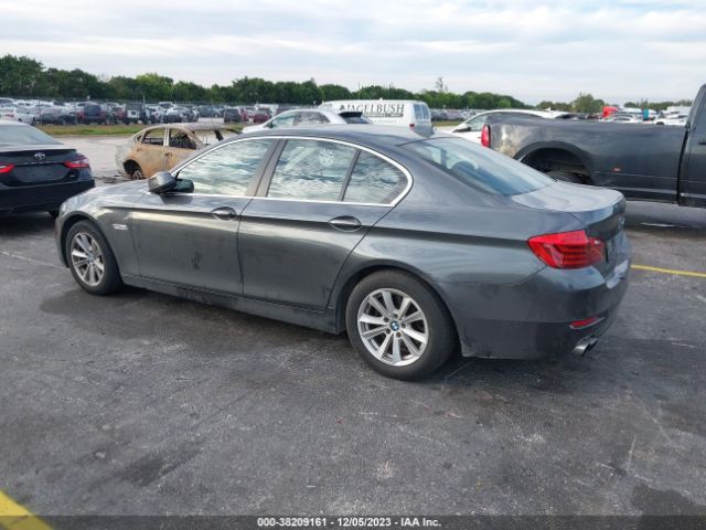 Photo 2 VIN: WBA5A5C56GD526771 - BMW 528I 