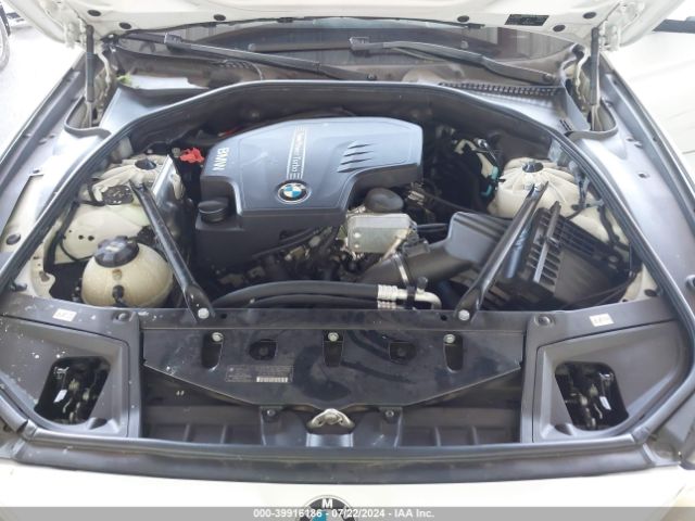 Photo 9 VIN: WBA5A5C57FD514014 - BMW 528I 