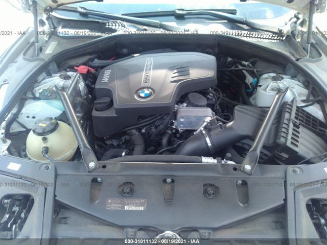 Photo 9 VIN: WBA5A5C58FD515477 - BMW 5 