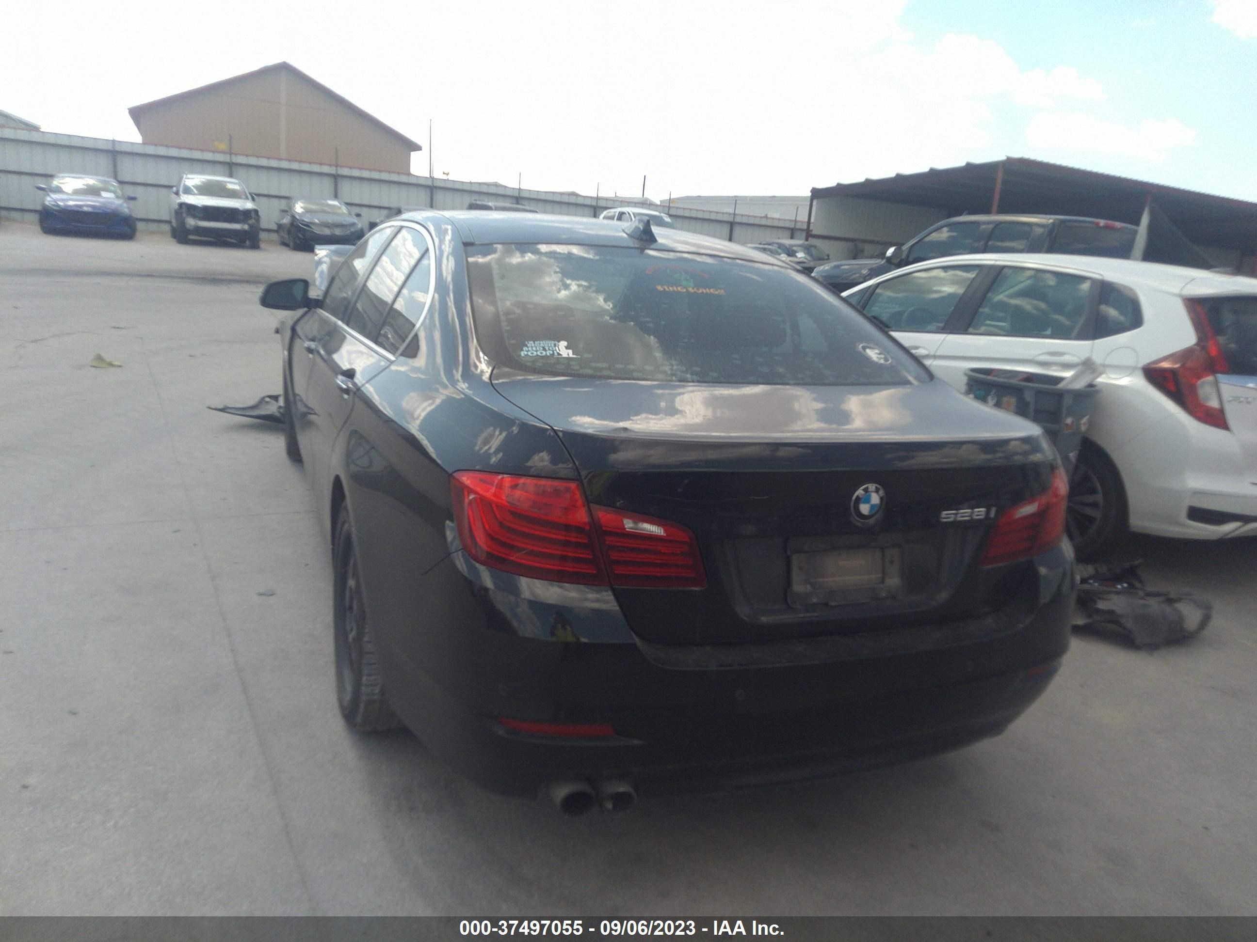 Photo 2 VIN: WBA5A5C58GG347954 - BMW 5ER 