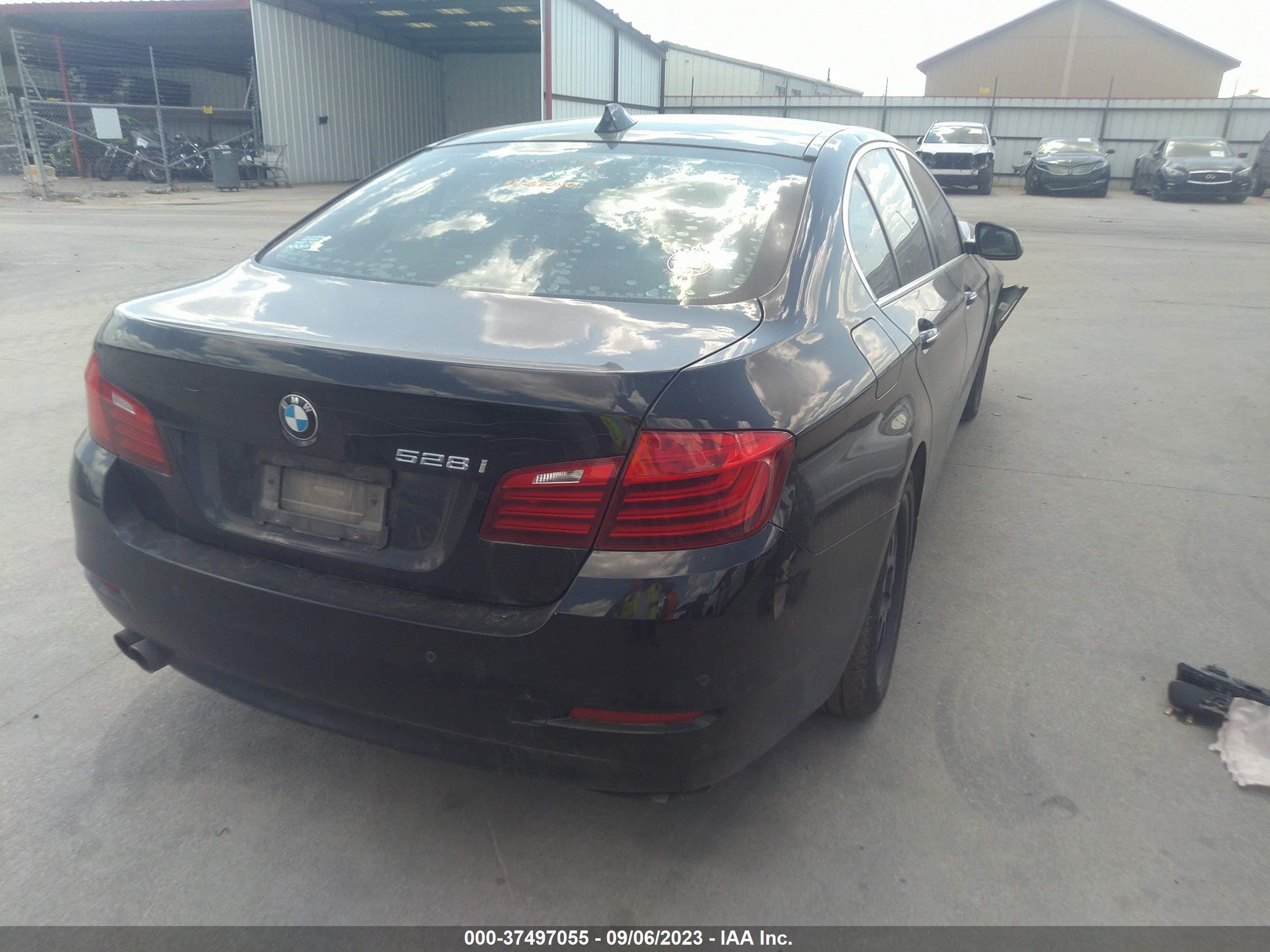 Photo 3 VIN: WBA5A5C58GG347954 - BMW 5ER 